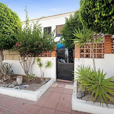 Casa Magdalena * アロナ